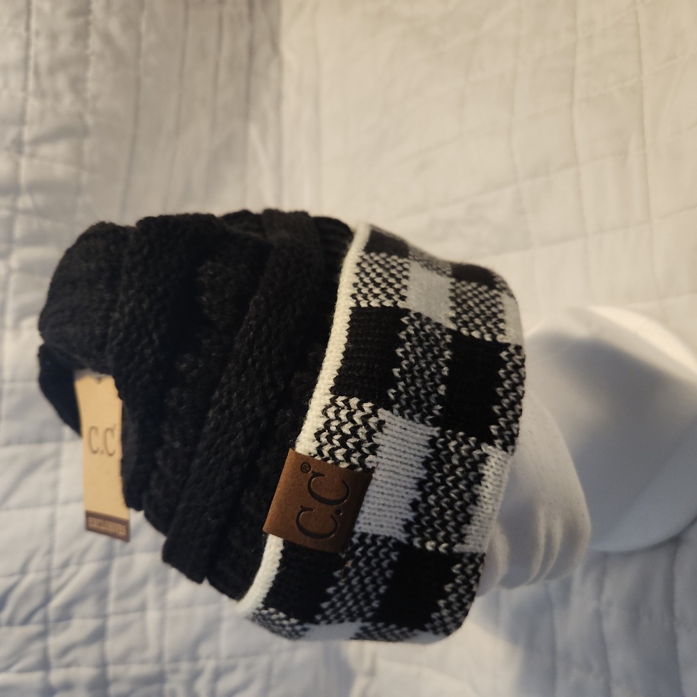 Hat - Picture 2 of 3